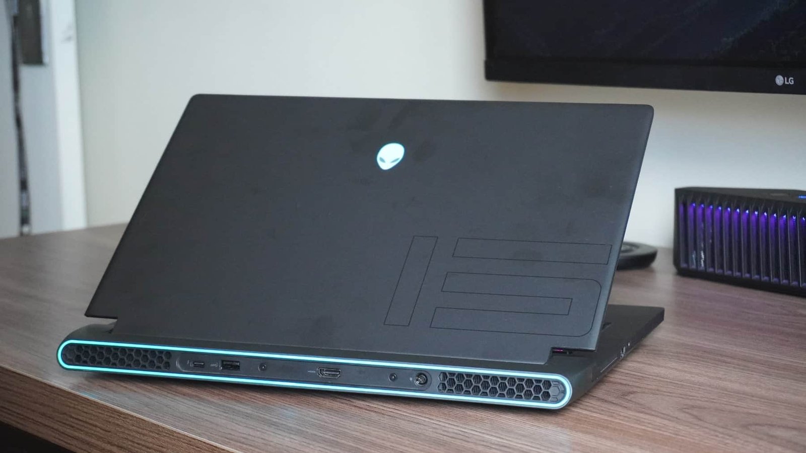 alienware m15 r7